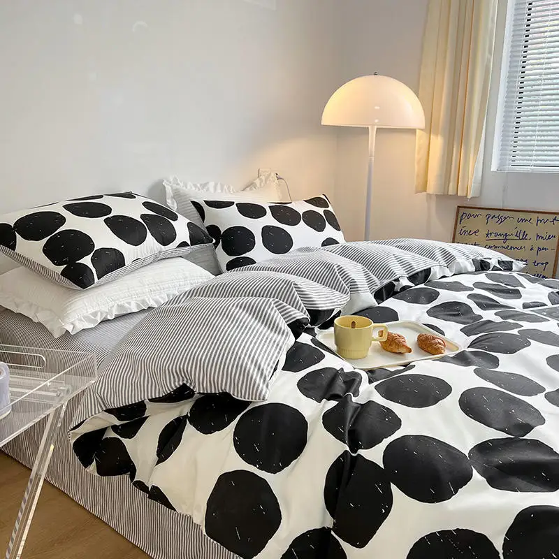 

Комплект постельного белья из 100% хлопка, черного цвета, с круглым принтом