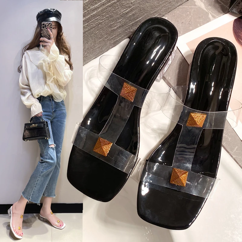 

Новинка, стильные женские модные Универсальные лаконичные тапочки, женские шлепанцы ручной работы с открытым носком и заклепками, элегантн...