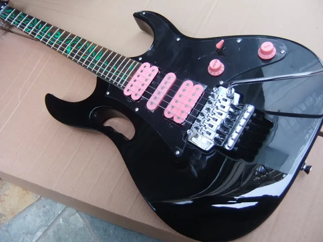 Оптовая продажа новая модель электрогитары серии Jem с цветочным грифом 3 пикапа