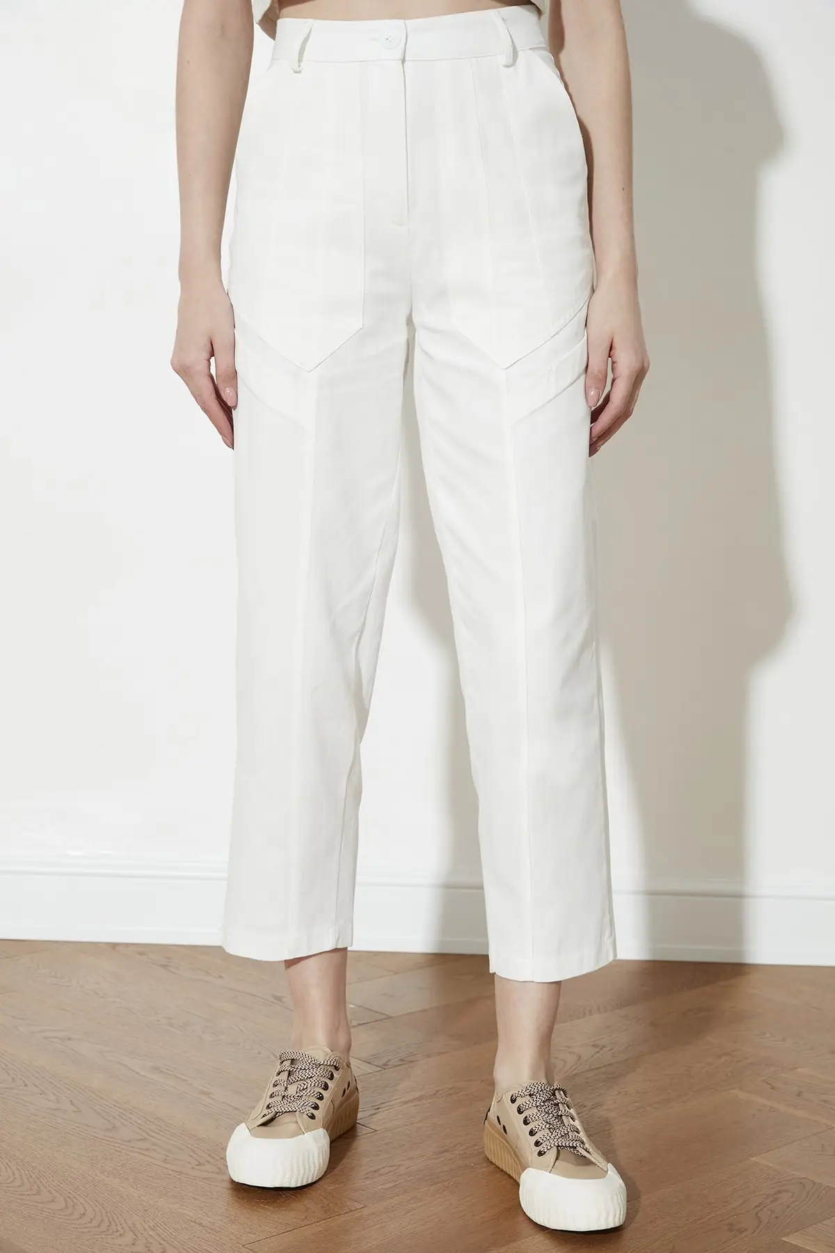 

Trendyol Pocket Detail Pants TWOSS21PL0272