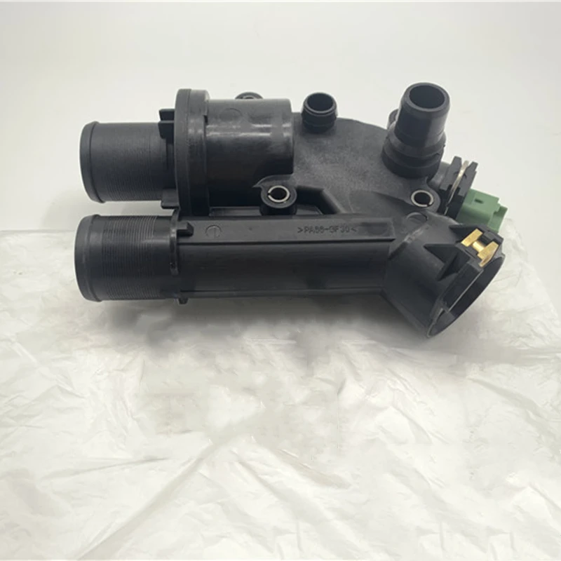 

THERMOSTAT WITH HOUSING for LAND ROVER FREELANDER 2,RANGE ROVER EVOQUE 2.2L Diesel LR001312