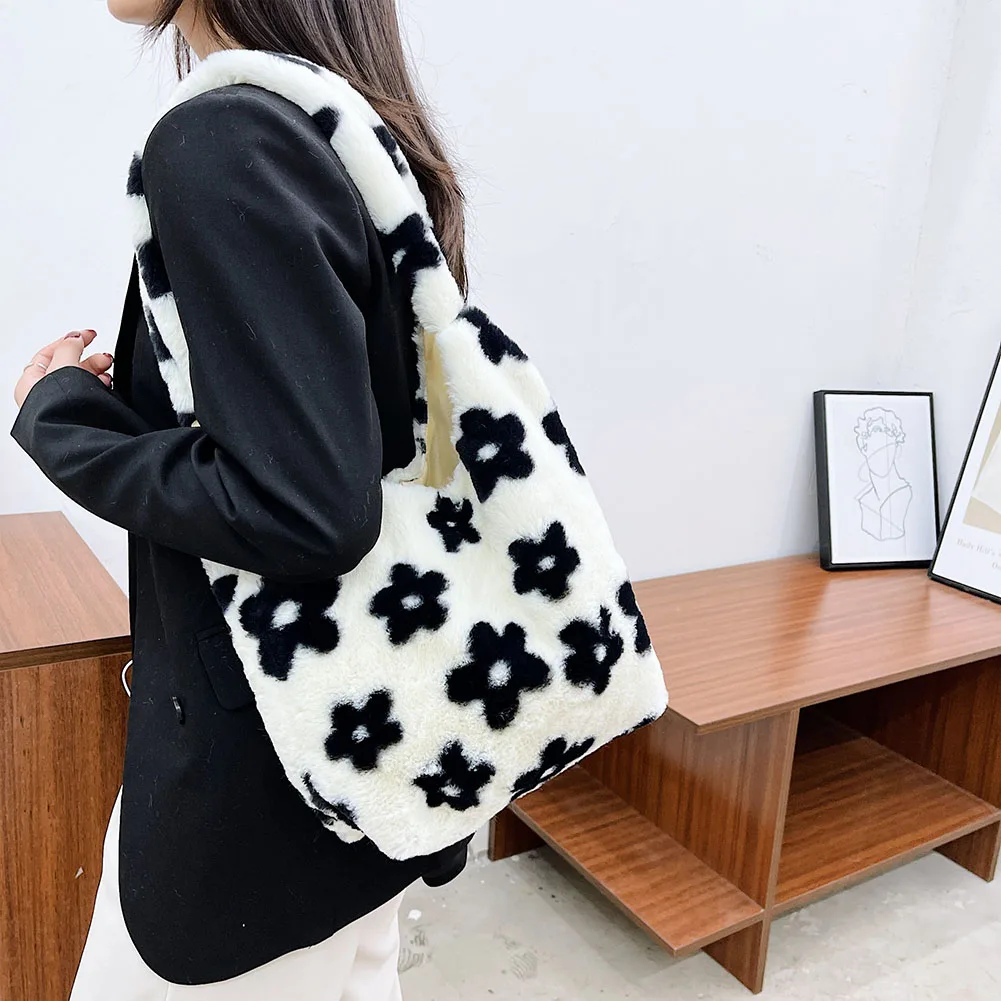 

Fashion Women's Bag Furry Fluffy Shopper Bag Flower Animal Print Shoulder Bags for Women Autumn And Winter Plush Tote Handbags