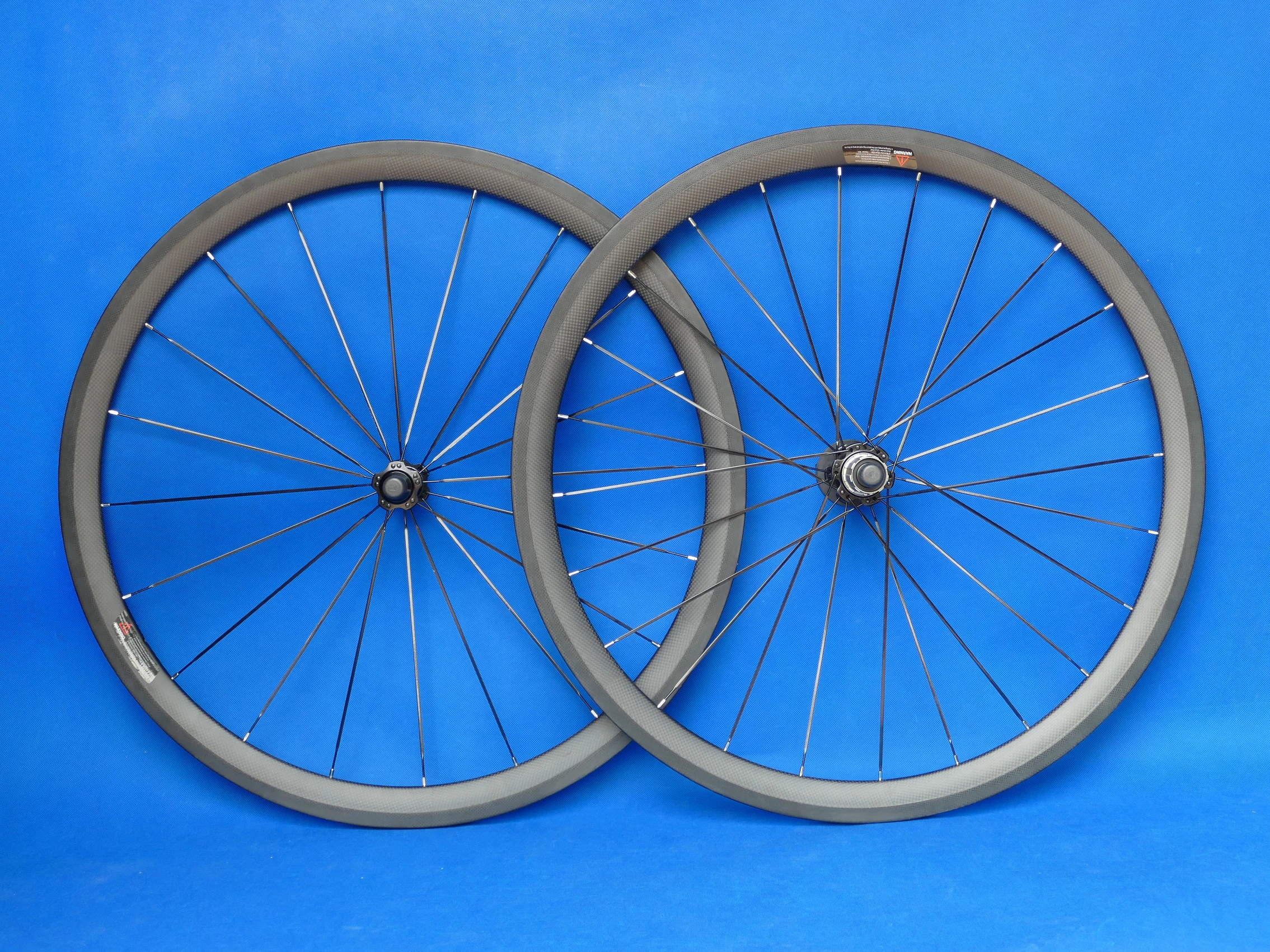 

1 Pair : 3K UD Full Carbon Fiber Matt Glossy Road Bike Clincher Wheelset 38mm - width 25mm Bicycle WHEEL Rim 700C Basalt Side