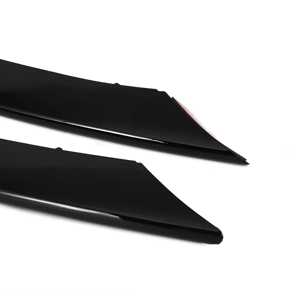 Декоративные накладки на решетку радиатора передней противотуманной фары для