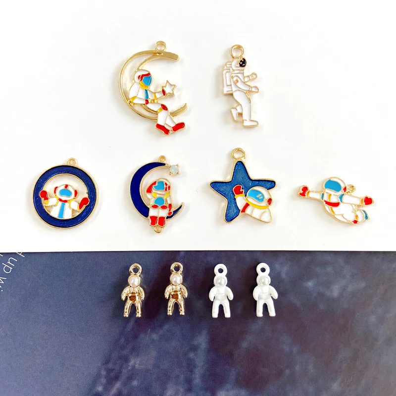 

Space style 50pcs/lot alloy drop oil cartoon Spaceman moon stars shape floating locket charms diy jewelry accessory