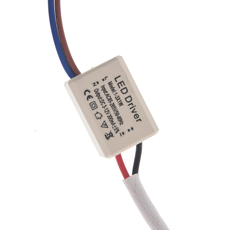 

1Pc Isolation 3w AC85-265v DC 3-12V LEDPower Supply Constant Current Ceiling Lamp