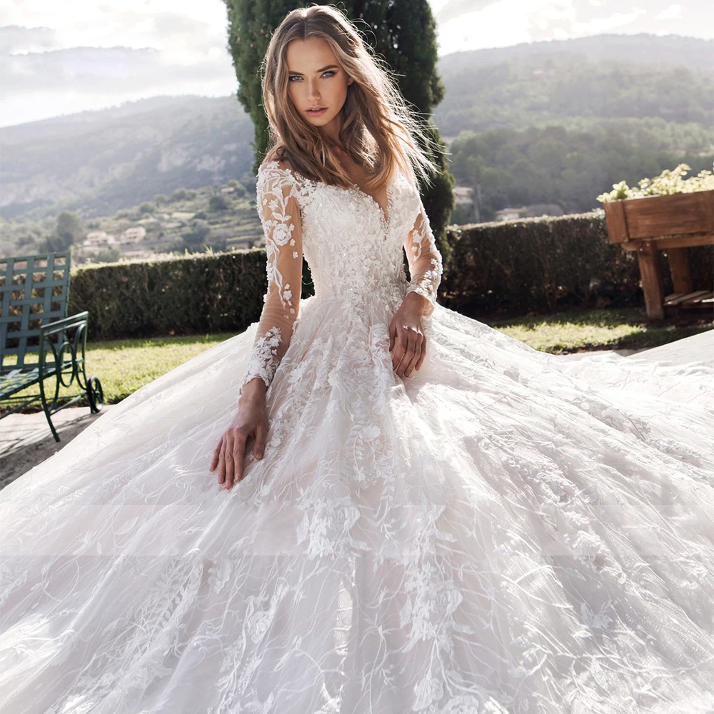 

gy Elegant Plus Size Fairy Garden Bridal Gown Deep V Neck Floral Tulle Wedding Dress Spaghetti Straps Beach Summer Lace Up