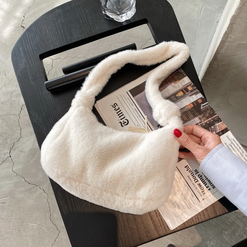 

New Winter Soft Plush Women Shoulder Bags Faux Fur Ladies Small Baguette Underarm Bag Fashion Female Furry Clutch Purse Handbags