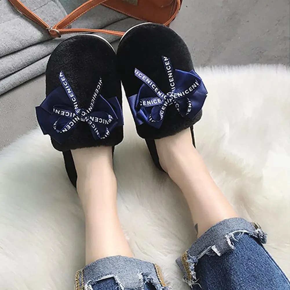 Женские модные тапочки зимняя теплая обувь слипоны на плоской подошве женские
