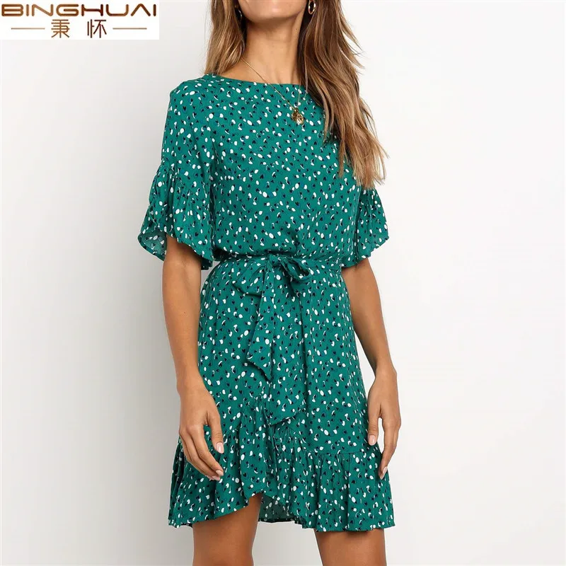 Летнее платье с цветочным принтом женское пляжное оборками в стиле бохо мини