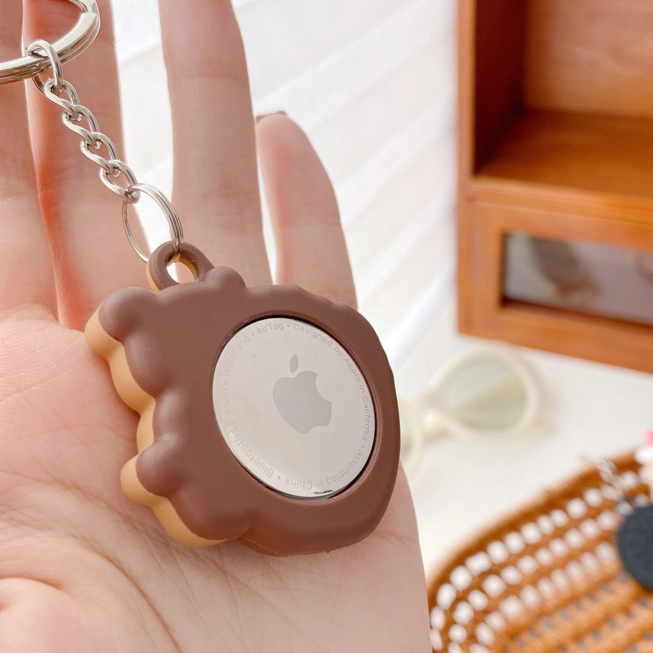 

Cute Cartoon Soft Silicone Case For Apple Airtags Protective Cover For Apple AirTag Locator Tracker Anti-Scratch Device Keychain