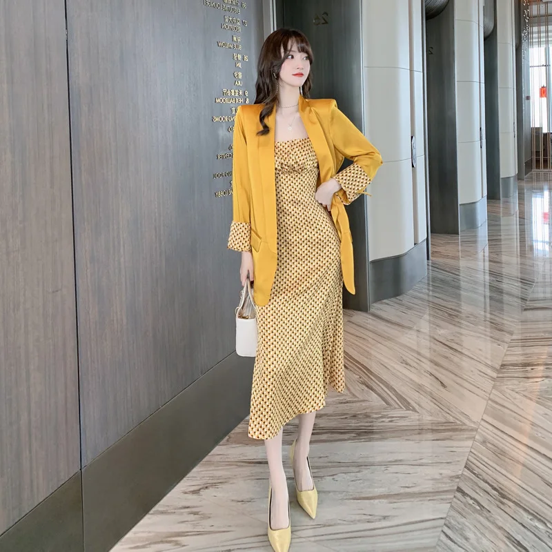 

Women Dress Suits 2021 New Korean High Street 2 Piece Dress Business Dress For Women Office Loose Large Size Women Dress Suits