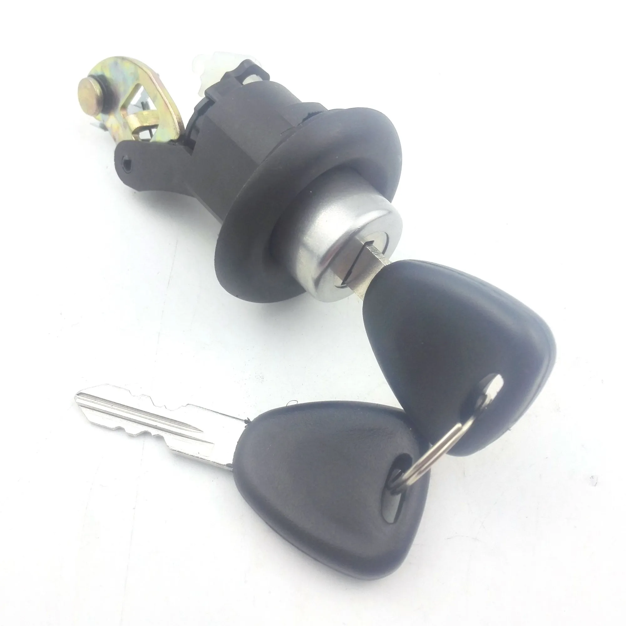 Переключатель замка БАГАЖНИКА АВТОМОБИЛЯ С 2 клавишами для Renault Logan Sandero 2004- 905020198R |