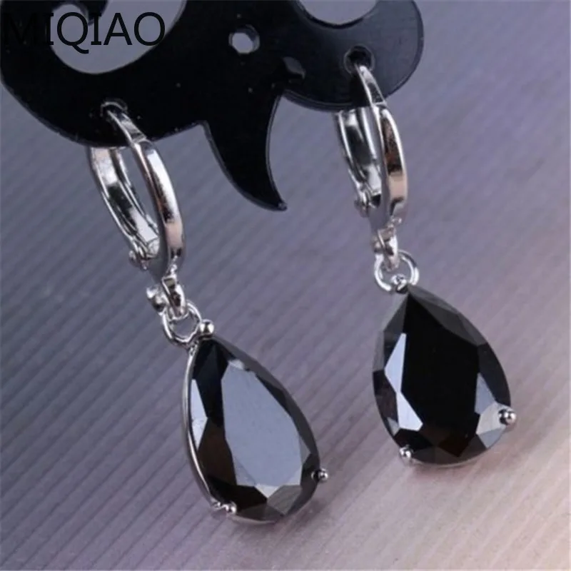 

Earrings Inlaid Zircon Colors Optional Earrings European and American Fashion It Girl Earrings Aretes De Mujer Modernos 2020