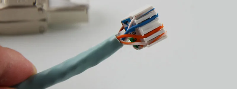 Металлический сетевой модуль с экранированной хрустальной головкой соединитель