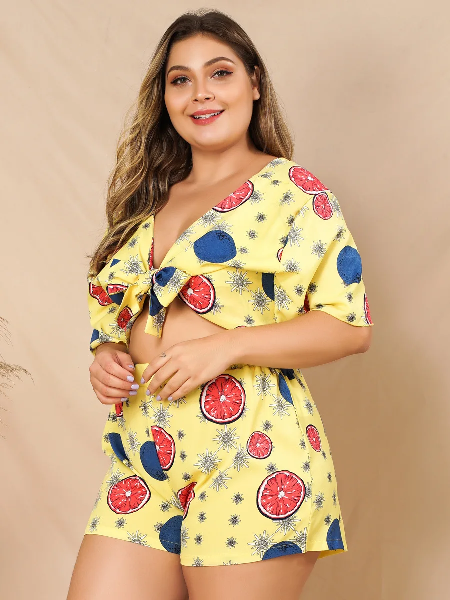 

2021 Summer Women Fruits Print Casual Two Piece Sets Plus Size Lady Sexy Deep V-neck Crop Tops High Waist Mini Shorts Outfits