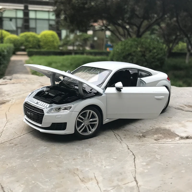 Модель автомобиля Welly 1:24 Audi TT из белого сплава литой игрушечный автомобиль
