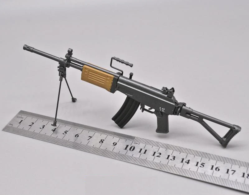 

ARMOURY 1/6th Soldier Israel Galili Assault Rifle Plastic Model Cannot be Fired For Mostly 12 inch Doll Soldier