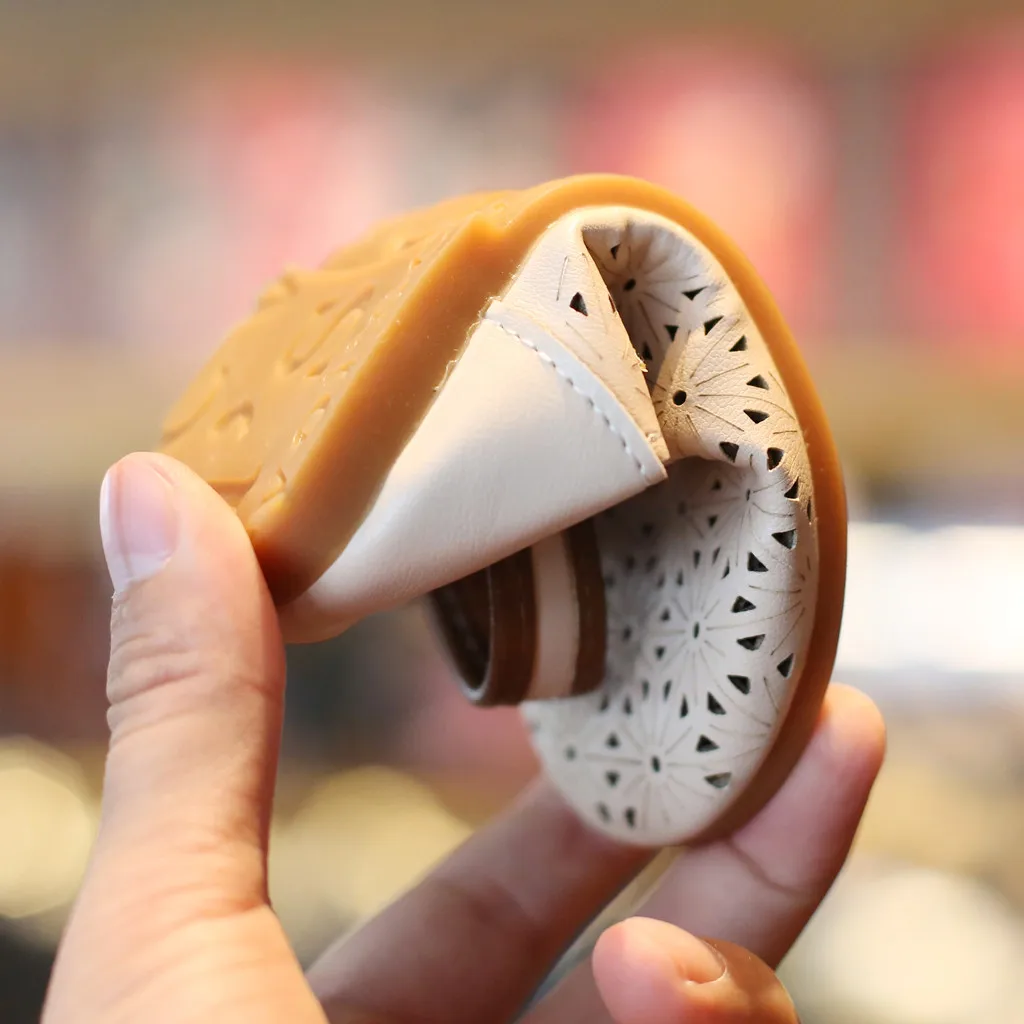 

Girls explosion models children fly woven shoes princess shoes hollow baby child baby cute casual shoes sandals 40*