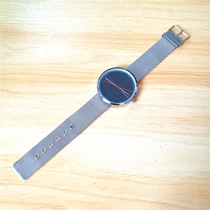 Новые женские часы повседневные креативные роскошные стальные полосы кварцевые