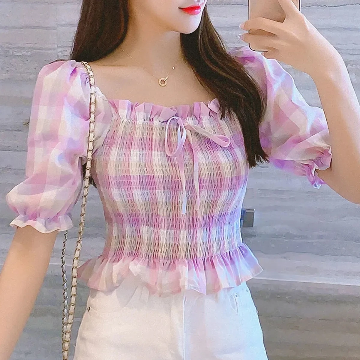 

Топы/женские модные ботинки, полусапожки, ботильоны с квадратным воротником и коротким рукавом с буффами на рукавах, в клеточку, укороченна...