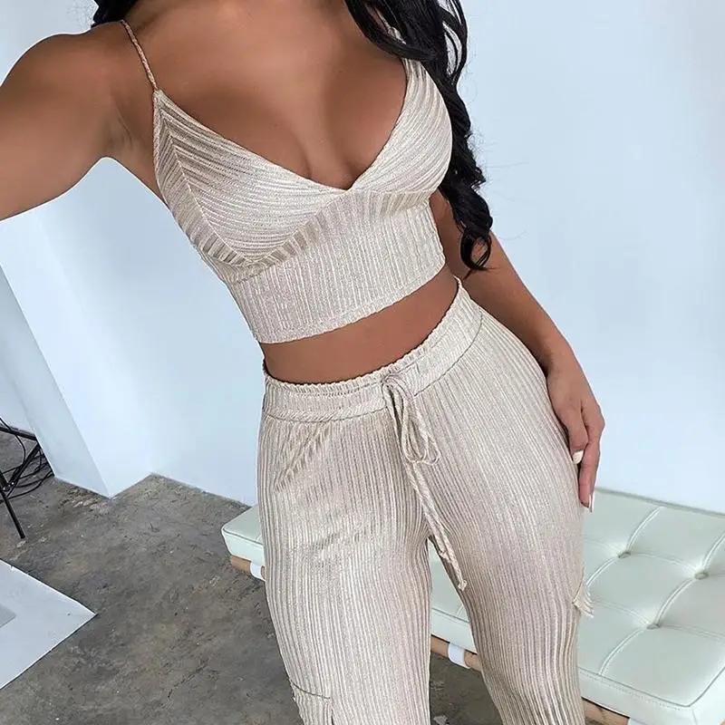 Комплект Спортивный женский из двух предметов пикантный Топ без рукавов с