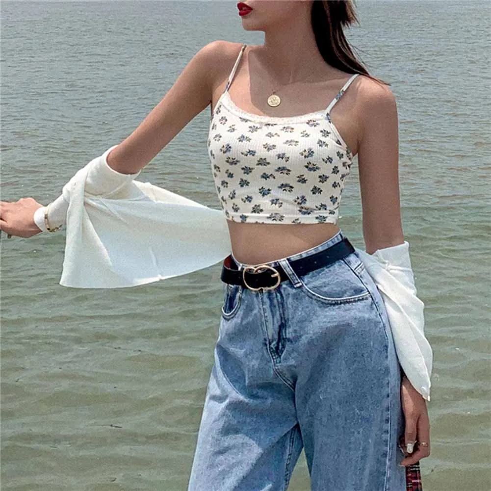 Женский укороченный топ на бретельках без рукавов с цветочным принтом летняя