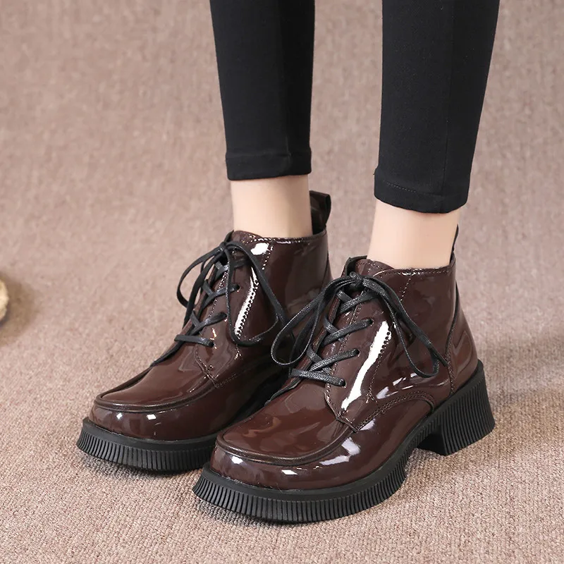 

Ботинки на среднем каблуке, женские ботинки с круглым носком, на шнуровке, роскошные дизайнерские осенние ботильоны на плоской подошве, мод...