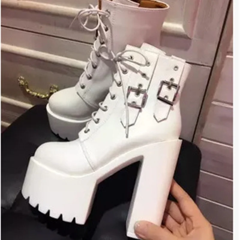 

Classic high heel belt buckle high heel boots boots