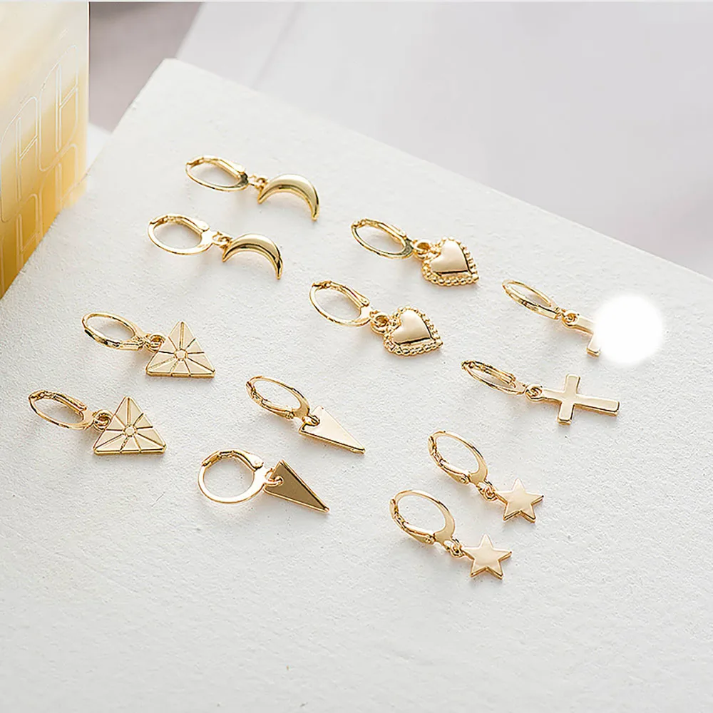 

New Classic Copper Alloy Metal Hoop Earrings For Woman Heart-shaped and Cross Jewelry Temperament Girl's Daily Wear Ear Buckle