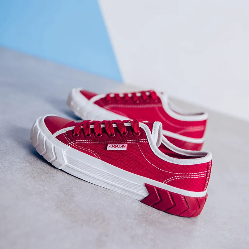 Женские кроссовки на вулканизированной подошве модные парусиновые туфли черные