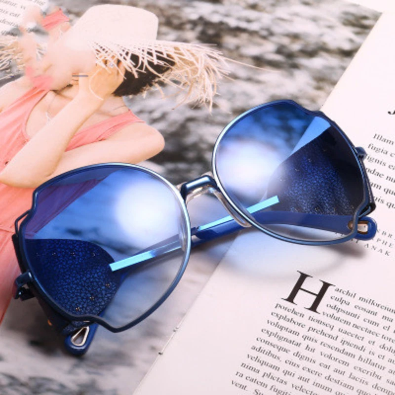 

new fashion retro metal sunglasses women 2020 luxury brand big frame windshield goggles vintage Irregular sun glasses men UV400