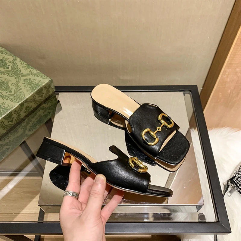 

Women Slippers Sandals Luxury Brand Square Toe Leather Flat Sandals Metal Button Decoration Female Outdoor Beach Casual Slippers