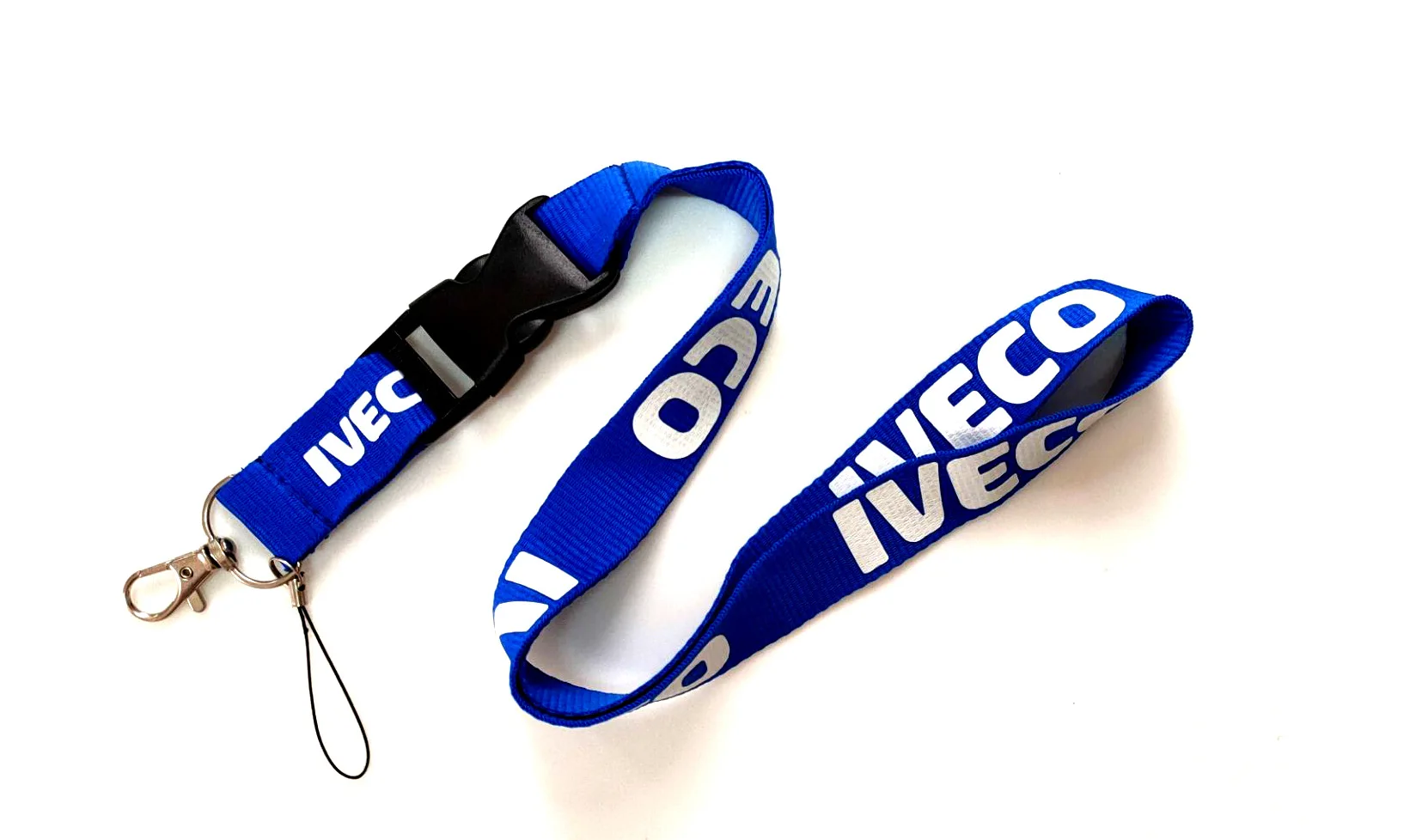 

Wholesale Fashion Sports Brand Mobile Phone Lanyards/keychains/certificates/neckbands and Many Varieties Are Welcome to Consult