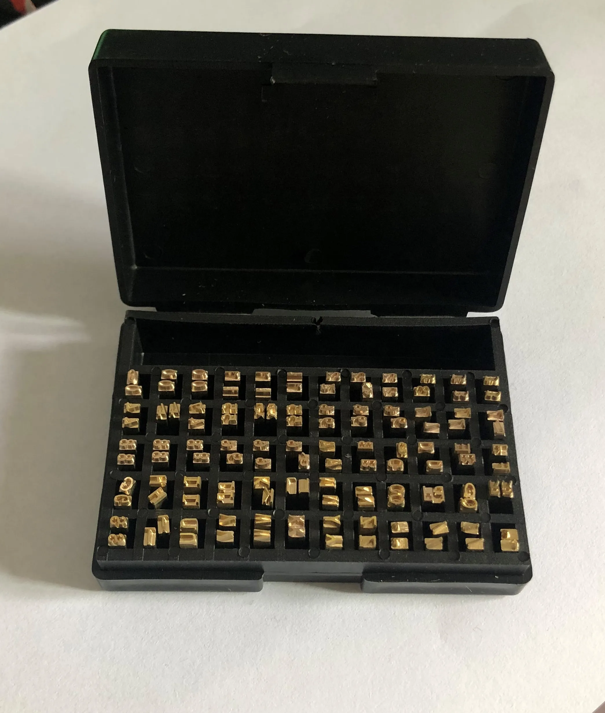 Горячая печать медных букв термоленты 120 шт. 2*3*15 мм 2*4*15 шрифты алфавита для