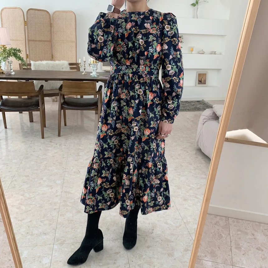

Harajuku New Arrival Female Vintage Florals High Street Korean Retro Printed Stylish Women Chic Long Dresses Vestidos