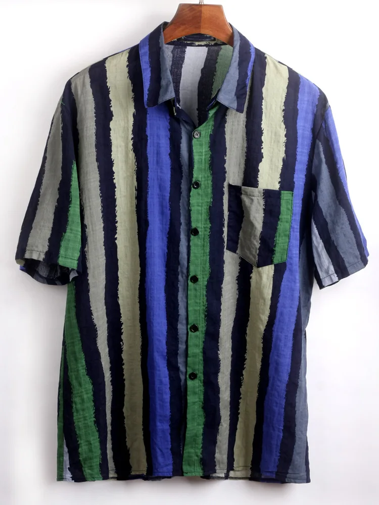 Рубашка мужская в полоску с отложным воротником и коротким рукавом на пуговицах |