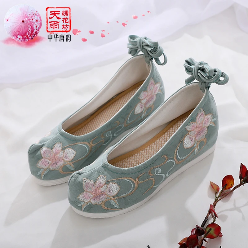 

Туфли Hanfu в стиле ретро, женские туфли с вышивкой на плоской подошве, тканевые туфли с вывернутым бантом, танцевальные туфли на плоской подош...