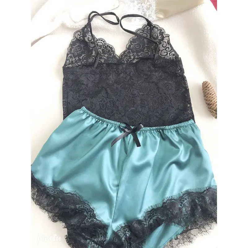 

Womens Sexy Eyelash Floral Lace Lingerie Set V-Neck Crop Top Bowknot Faux Silk Wide Leg Shorts Contrast Color Pajamas Sleepwear