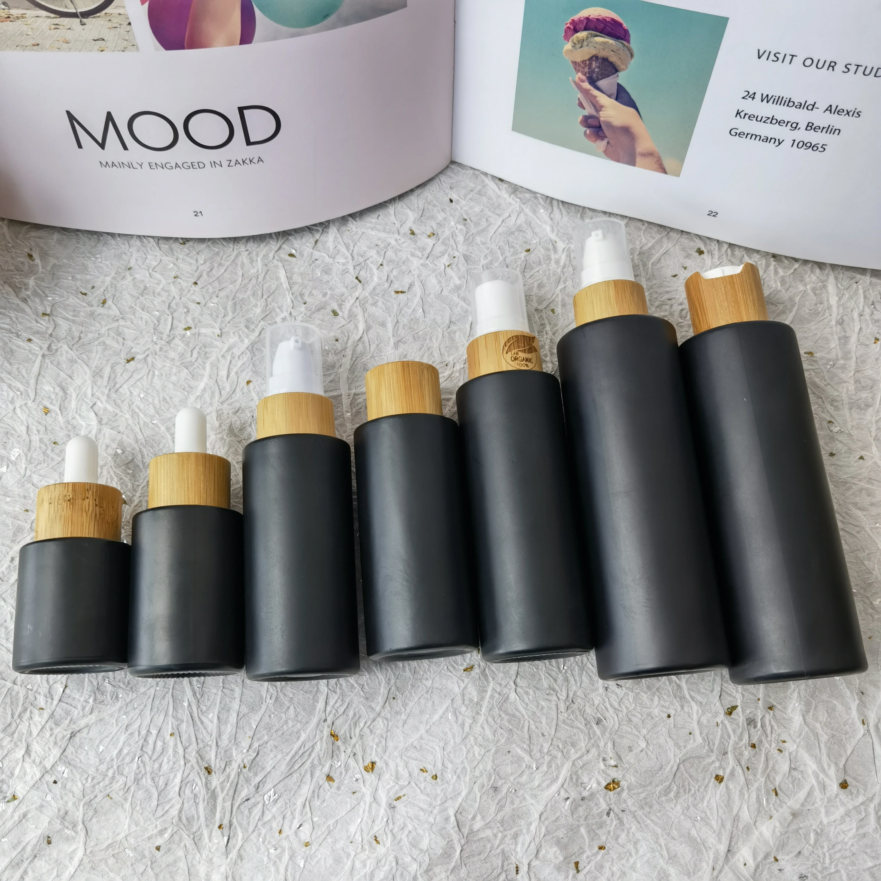 Custom Logo Samples 5 PCS Makeup Toner Bottle Black Glass Bottle For Cosmtics With Bamboo Disk Dispenser Skin Care Packaging