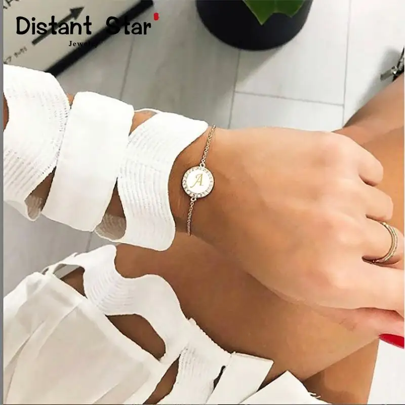 Женский браслет с 26 буквами модный регулируемый фианитом цепочка под змеиную