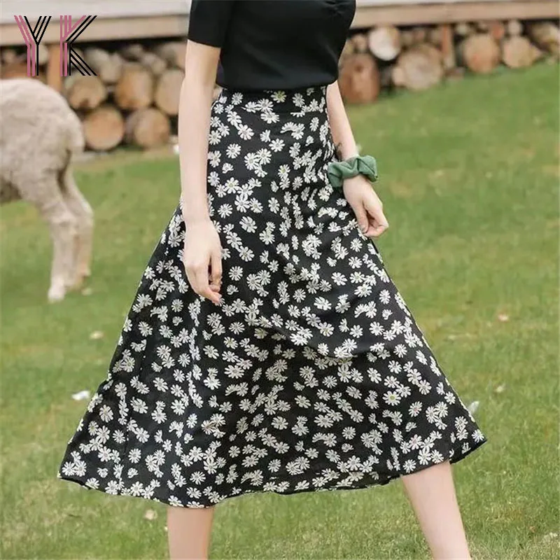 

Little Daisy Floral Print Elastic Waist Midi Skirt Summer Wild Female Vintage Long Skirt Korean Fashion Casual Aesthetic Saia