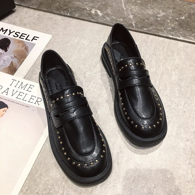 

Pumps For Women Rivet Bar Strap Decorate Round Toe Femmes Casuals Zapatos Spring Autumn Mujer Shoes Black White Comfort Bottom