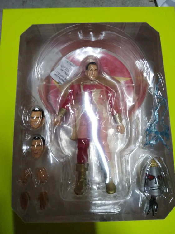 В коробке нового стиля 6 дюймов Mezco простолюдин капитан Shazam Марвел Супермена ПВХ