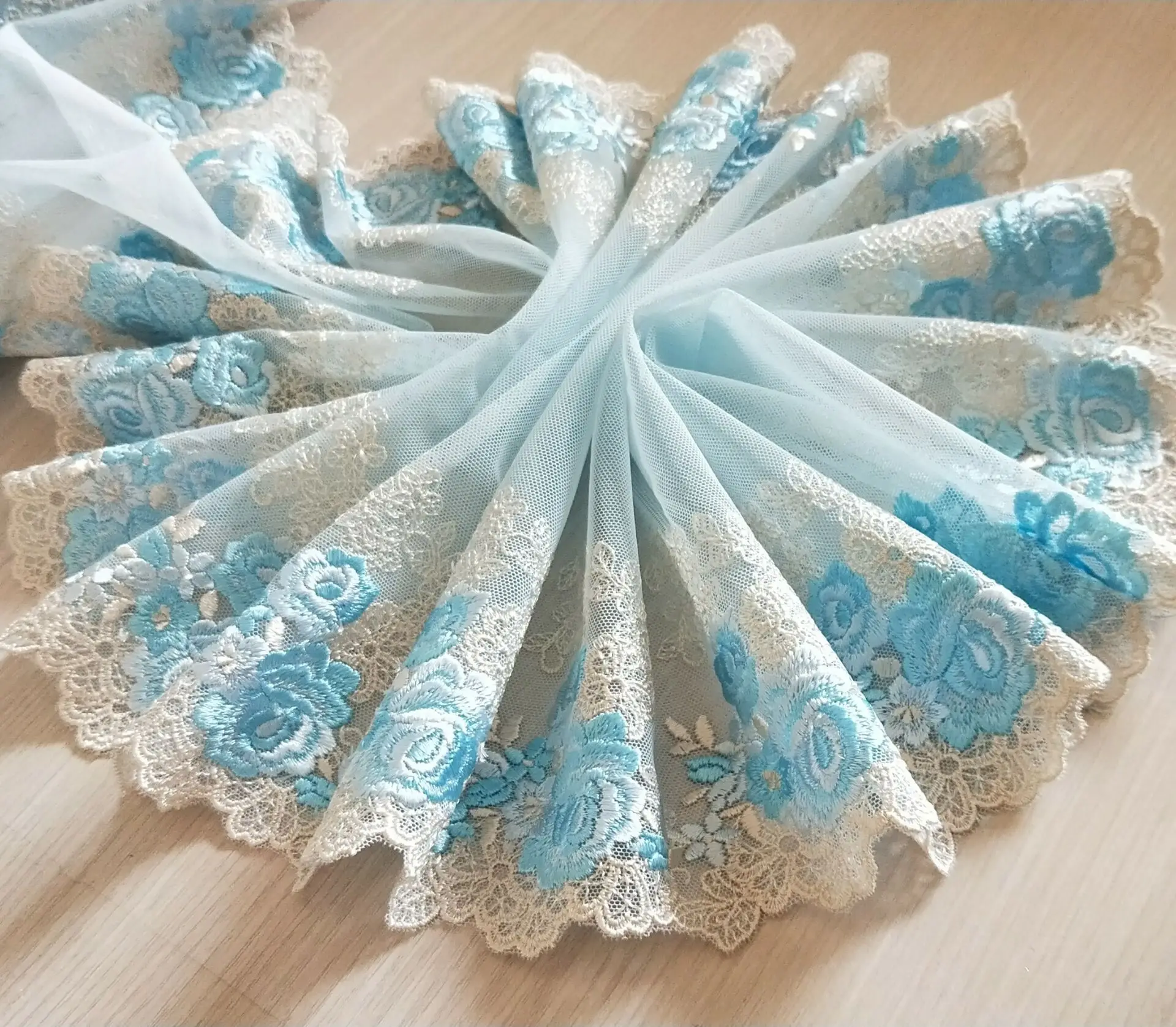 2 цвета Великолепная Тюлевая кружевная отделка с цветочной вышивкой зубчатое