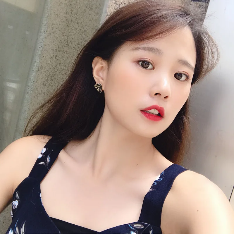 Корейские ювелирные изделия простой милый в форме сердца серьги Золотая фольга