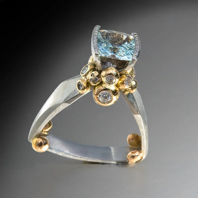 

Vintage Trendy Light Blue Zircon Women Ring Fashion Wedding Jewelry Anniversary Gift for Simple Elegant Female Finger Ring