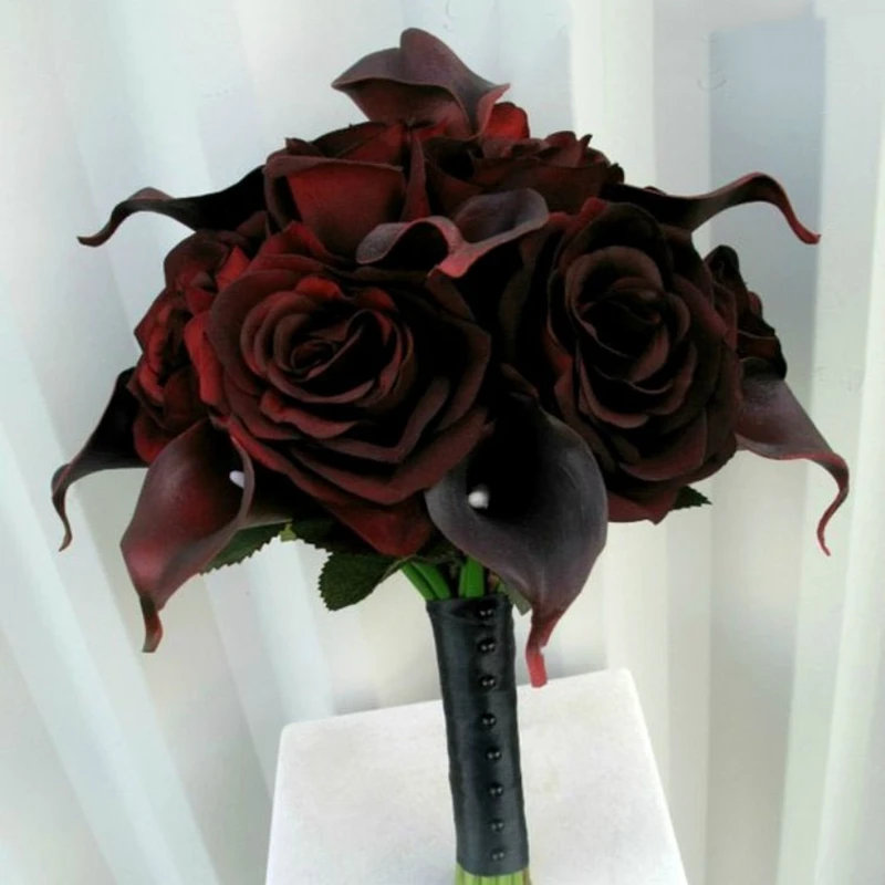 2021 New Whitney Black Scene Wedding Dark Red Roses Scarlet Calla Lilies Ramos De Novia Artificial Flowers Bouquet De Mariage