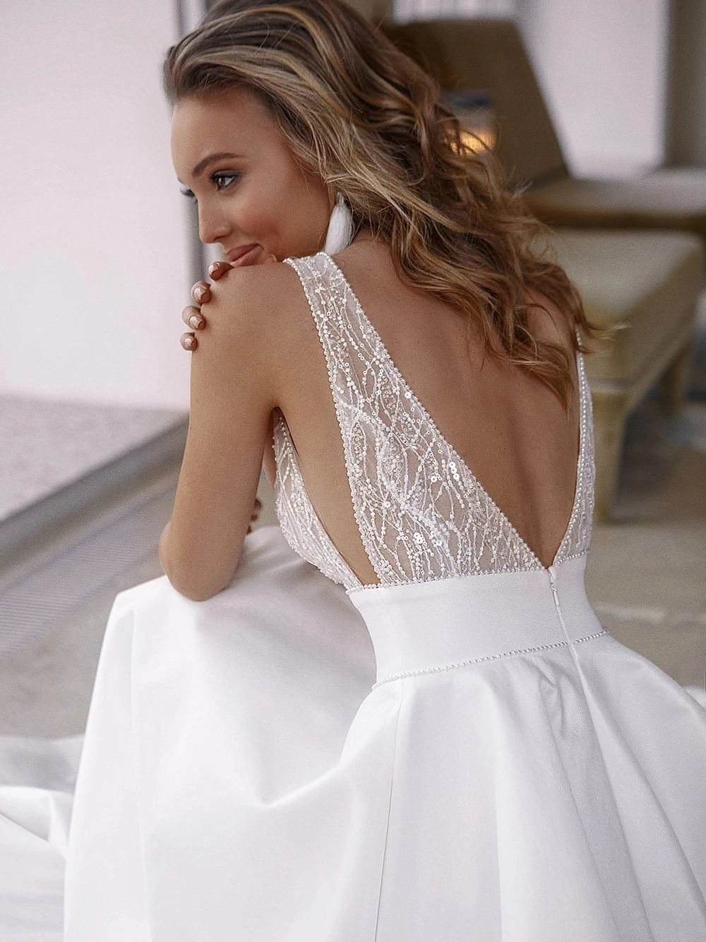 Блестками сексуальное платье с v-образным воротом свадебное простой сатин 2021 в