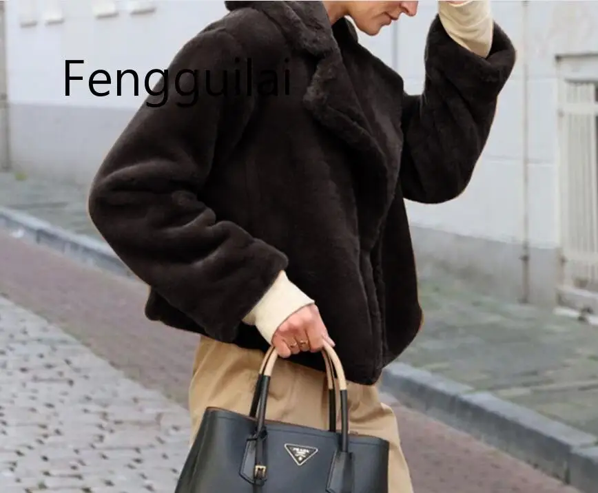 

Plus Size Winter Faux Fur Teddy Coat Women High Street Oversized Teddy Cozy Jackets Coats Ladies Lamb Wool Coat Faux Fur Coat